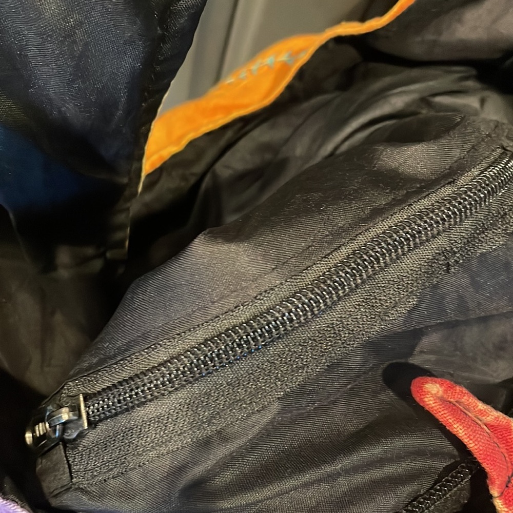 Handbag - Picture 5 of 9